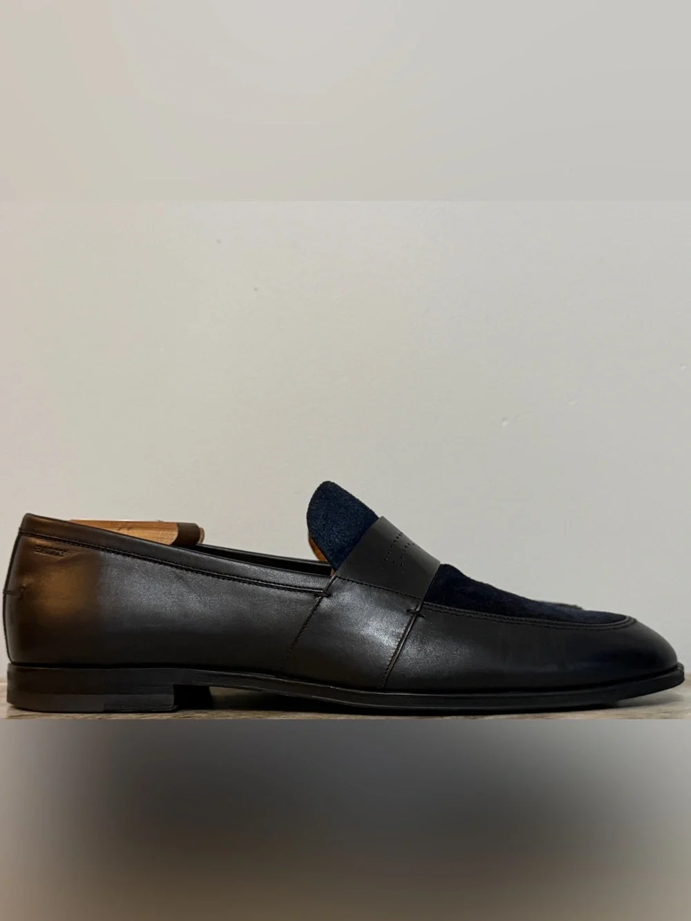 Bally Men's Calf Leather / Suede Penny Loafers Black / Blue MSRP $925 Sz 9.5 US